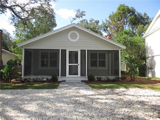 403 Oleander St, Saint Simons Island, GA 31522