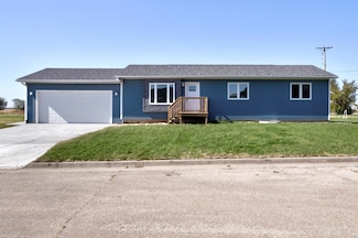 180 S 2nd St, McCallsburg, IA 50154
