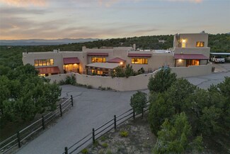 117 Tano Rd, Santa Fe, NM 87506