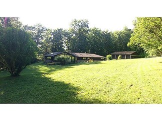 300 Pine Hill Rd, Shelocta, PA 15774
