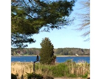 22 Cove St, Marion, MA 02738