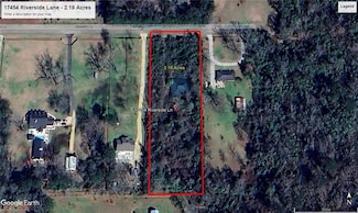 17454 Riverside Ln, Tickfaw, LA 70466