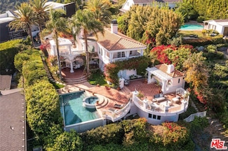 1100 Stradella Rd, Los Angeles, CA 90077