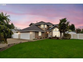318 NE 16th Ave, Hillsboro, OR 97124