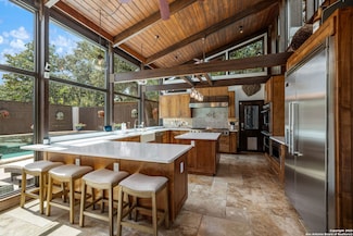 222 Royal Oaks Dr, San Antonio, TX 78209