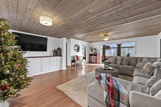500 S Park Rd, Tiffin, IA 52340