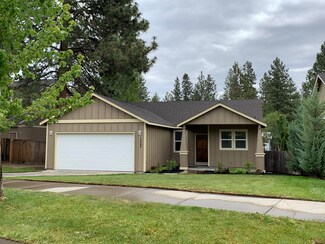 19869 Duck Call Ln, Bend, OR 97702