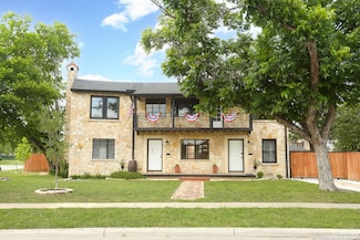 1002 Kampmann Blvd, San Antonio, TX 78201