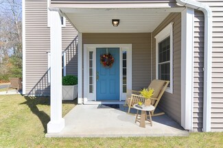 631 East St Unit G101, Mansfield, MA 02048