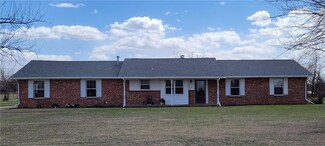 2608 Fox Dr, Tuttle, OK 73089
