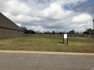 137 Tortoise Ln, Broussard, LA 70518