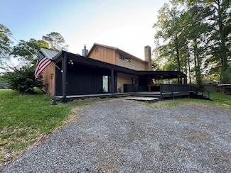 1121 Pine Terrace, Center, TX 75935