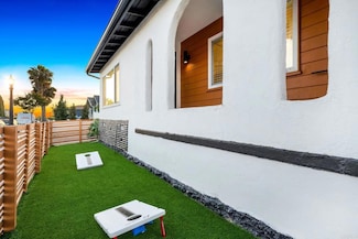 5028 Monroe Ave, San Diego, CA 92115