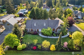 11281 Fieldstone Ln NE, Bainbridge Island, WA 98110