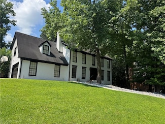 6765 Lisa Ln, Atlanta, GA 30338