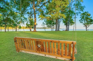 1638 County Road 4740, Broaddus, TX 75929