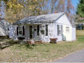 709 Hoover St, Johnson City, TN 37604