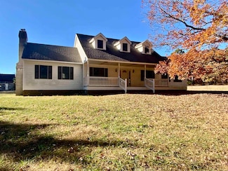 949 Dekalb Rd, Tumbling Shoals, AR 72581