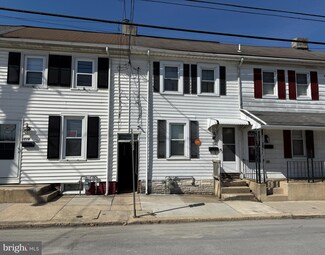 114 S 9th St, Columbia, PA 17512