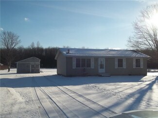 3030 Rome Rock Creek Rd, Rock Creek, OH 44084