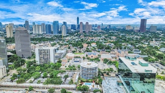 5050 Woodway Dr Unit 7, Houston, TX 77056