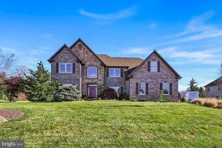 330 Manor Dr, Nazareth, PA 18064