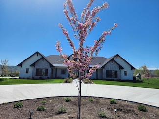 3115 4 Bits Ln, Emmett, ID 83617
