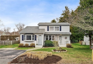 26 King Philip Rd, Narragansett, RI 02882