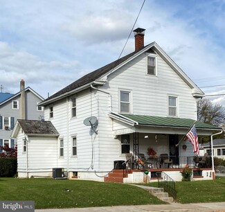 105 N Lancaster St, Annville, PA 17003