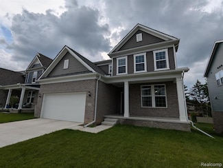 5018 Shoreham Cir, Clarkston, MI 48346