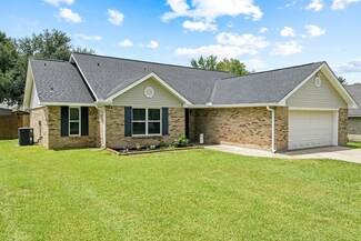 504 Country Club Dr, Picayune, MS 39466