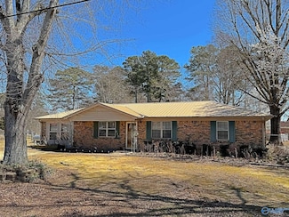 415 Cottonwood Cir, Boaz, AL 35957