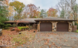 823 Spruce Run Rd, Loganton, PA 17747