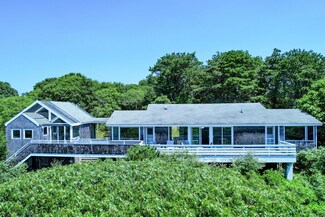 27 Ocean View Farm Rd, Chilmark, MA 02535