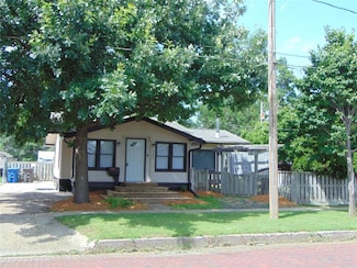 2340 Des Moines St, Des Moines, IA 50317