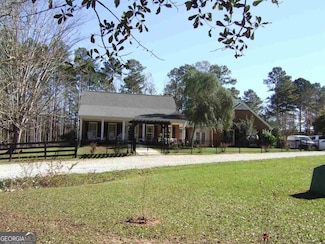 839 Sandy Creek Rd, Fayetteville, GA 30214
