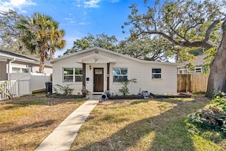 1558 13th St S, Saint Petersburg, FL 33705