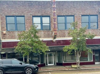 105 W Thomas St, Hammond, LA 70403