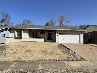 4223 Miletus Dr, Florissant, MO 63033