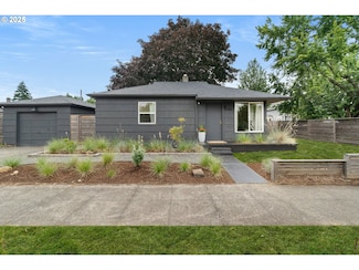 841 NE 77th Ave, Portland, OR 97213