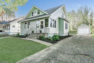 270 Wyoming Ave, Washington, NJ 07882