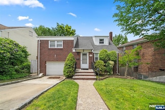 344 Northwood Way, Palisades Park, NJ 07650