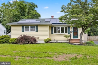 15 Kilmer Dr, Ewing, NJ 08638
