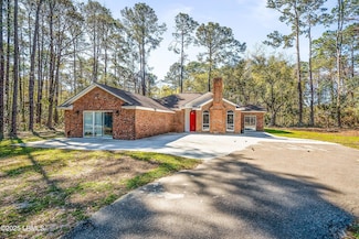 1 Royal Pines Blvd, Beaufort, SC 29907