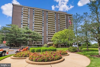 1800 Old Meadow Rd Unit 1415, McLean, VA 22102