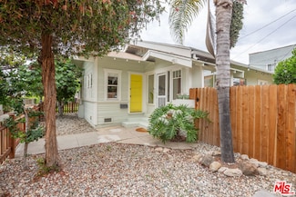 732 N Toledo Walk, Long Beach, CA 90813