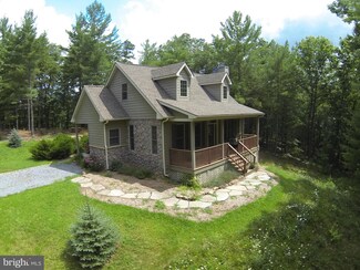 12108 Rabbits Foot Rd, Hinton, VA 22831