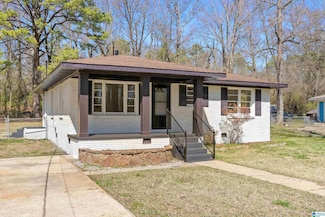 2223 Circle Dr, Bessemer, AL 35023