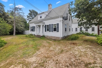346 Summer St, Duxbury, MA 02332