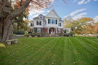 12 Willow Ave, North Hampton, NH 03862